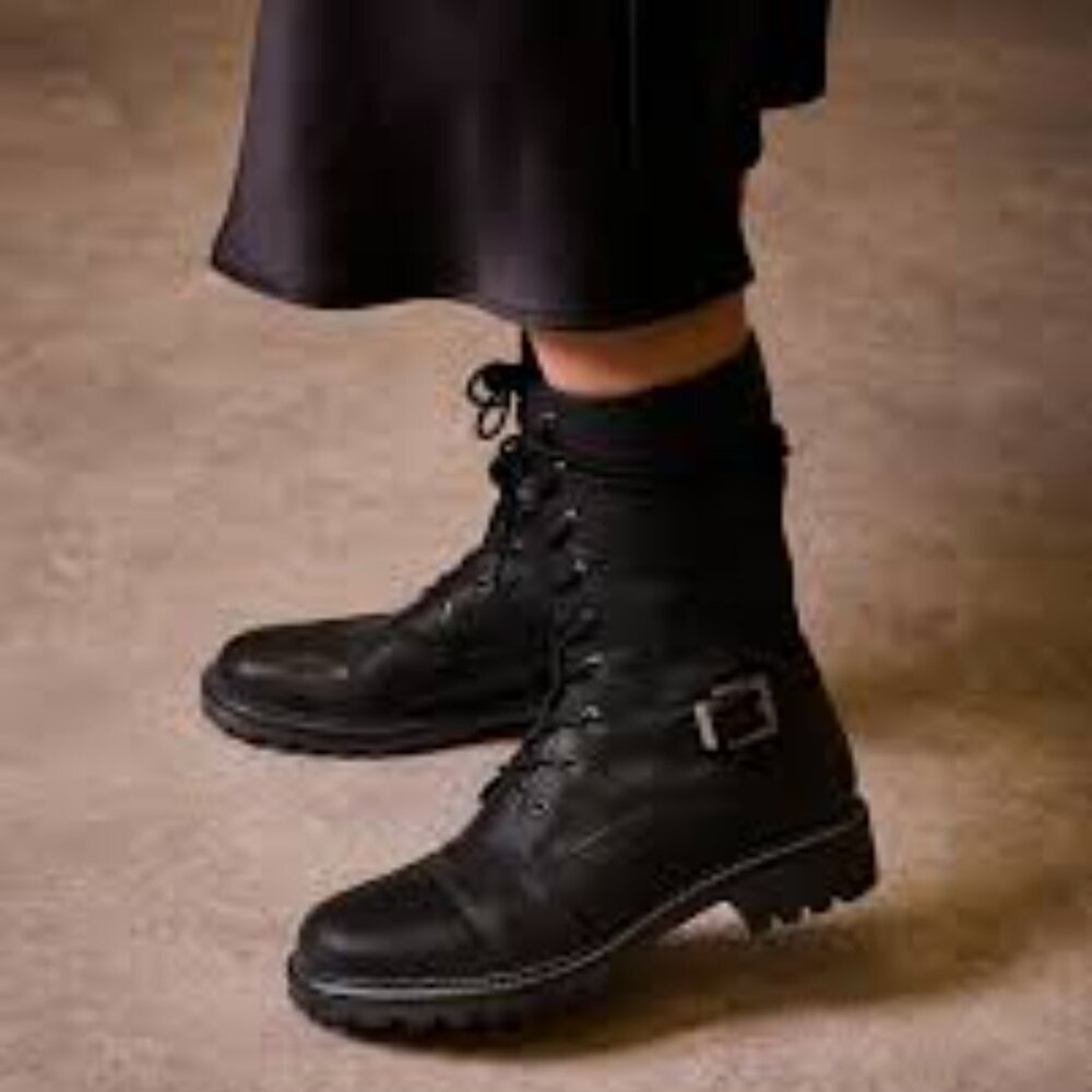 Prada Leather Combat Boots With Lace up Closure and Buckle Size 37/6 - Picture 1 of 7